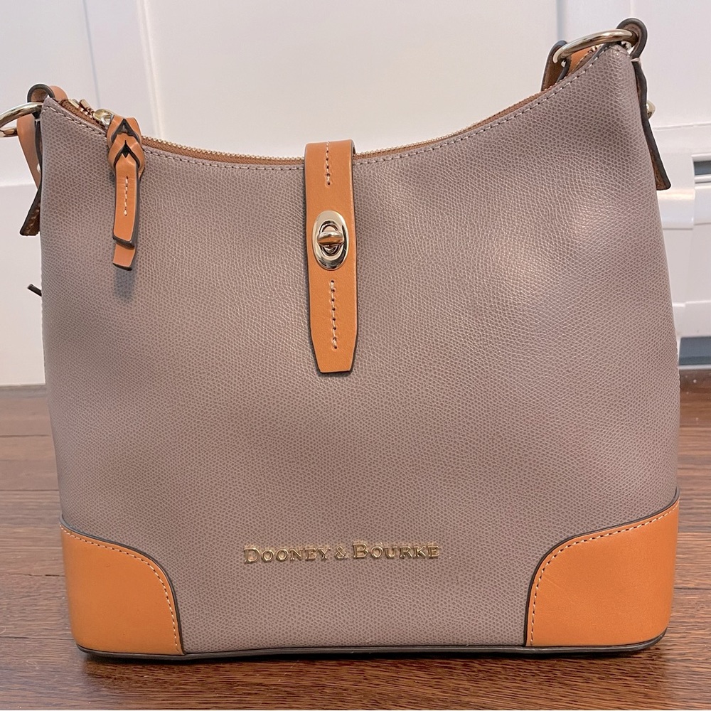 NWOT D&B Essex Saddle Hobo Bag